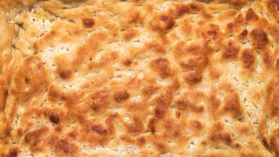 Focaccia ripiena di cavolo cappuccio e speck
