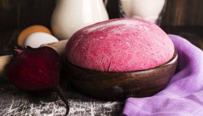 Impasto per pizza alla barbabietola l Gustoso e appariscente