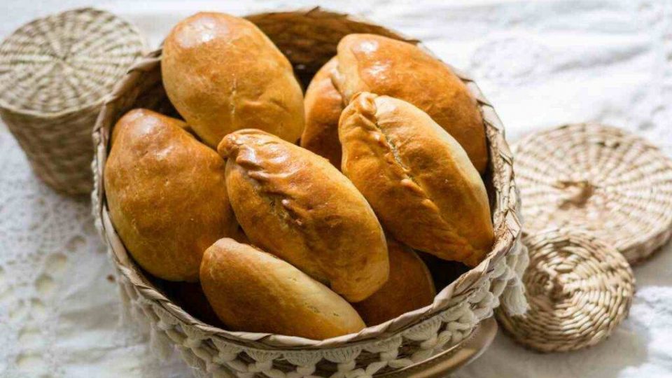 Panini ripieni tipici napoletani | irresistibile ricetta semplice da preparare
