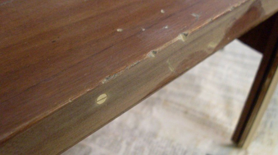 Legno: come eliminare le ammaccature in pochi minuti