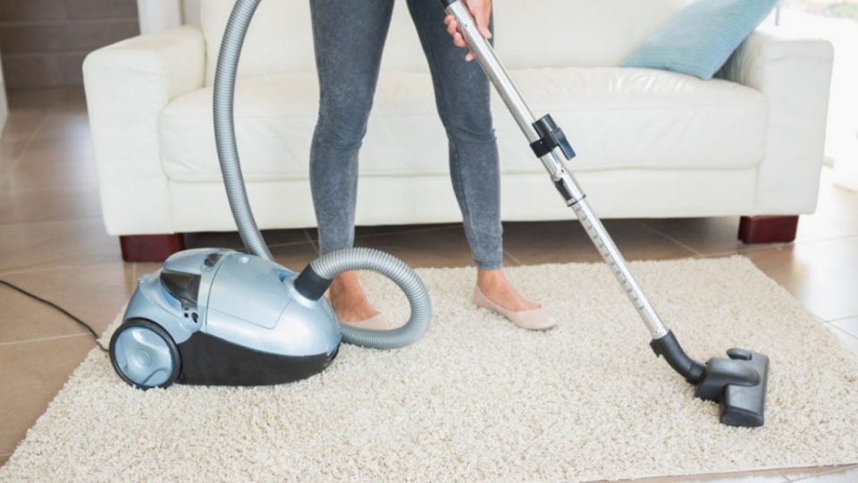 Aspirapolvere: 3 consigli pratici per una pulizia corretta ed efficace